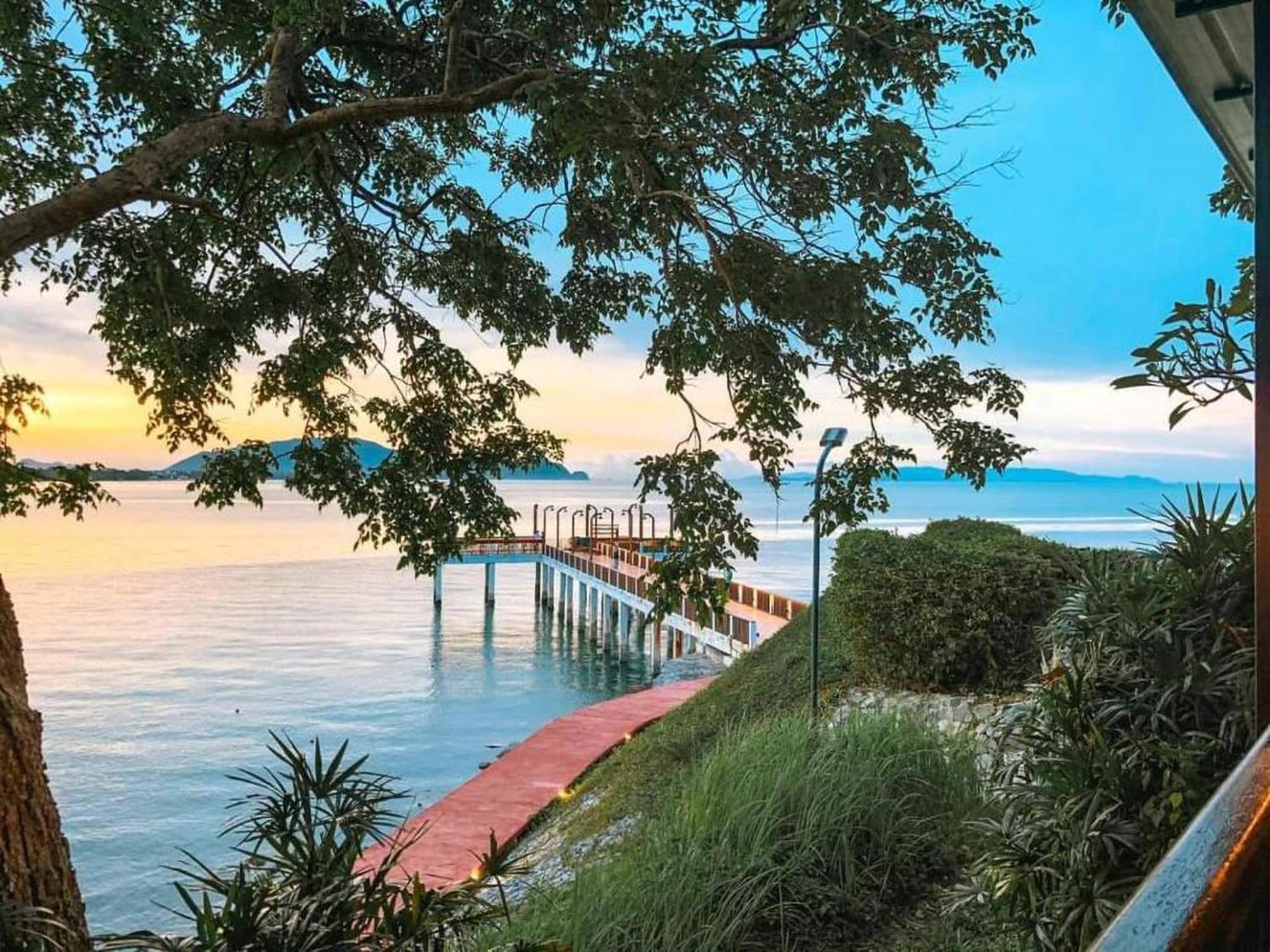 Racha Kiri Resort & Spa, Khanom Eksteriør bilde